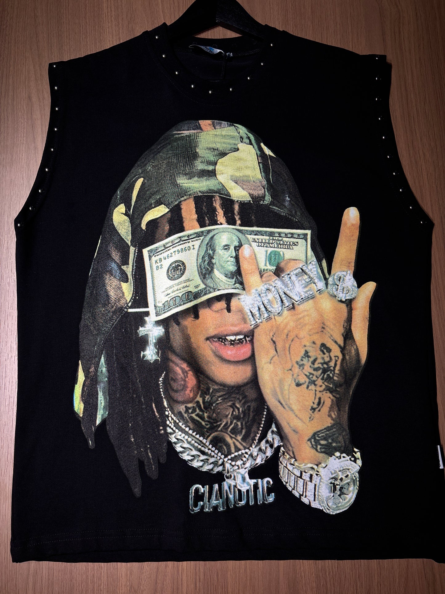 Smanicato Dollar Cianotic